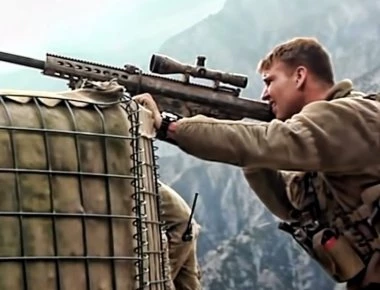 Βίντεο: Οι ακριβείς βολές ενός Sniper